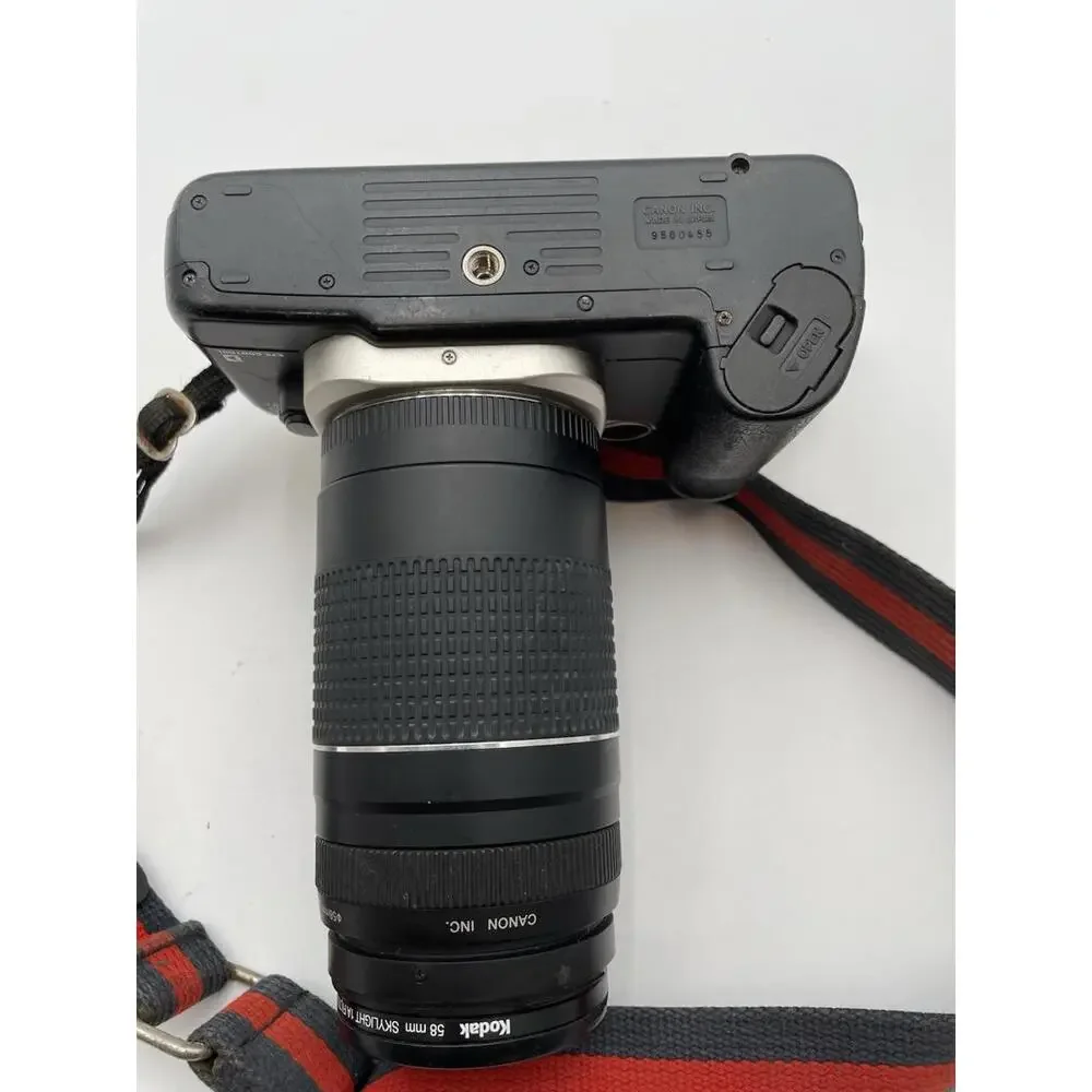 Canon EOS ELAN II E Eye Control 35MM SLR Camera With Canon 75-300 Zoom Lens